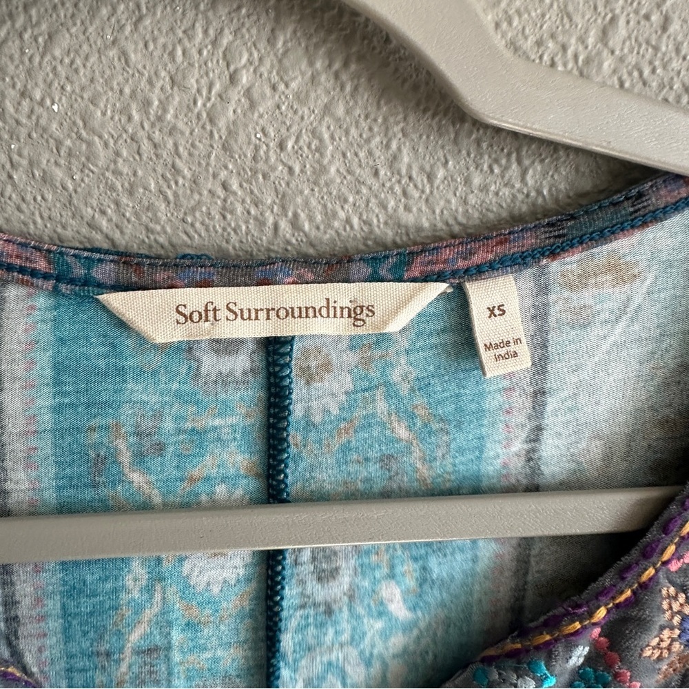 Soft Surroundings Teal and Pink Embroidered Tunic XS - Picture 2 of 10